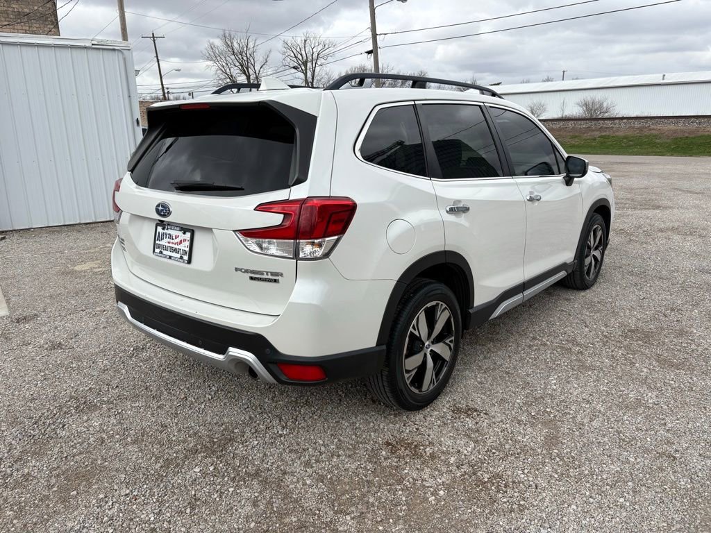 Used 2019 Subaru Forester Touring image 3