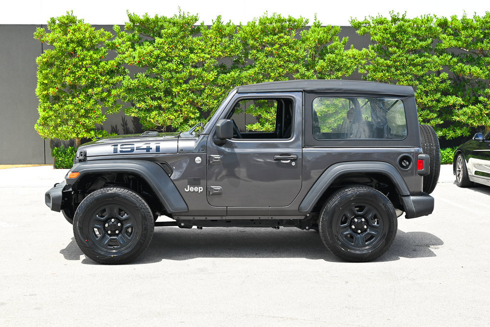 Used 2020 Jeep Wrangler Sport AWD/4WD image 7