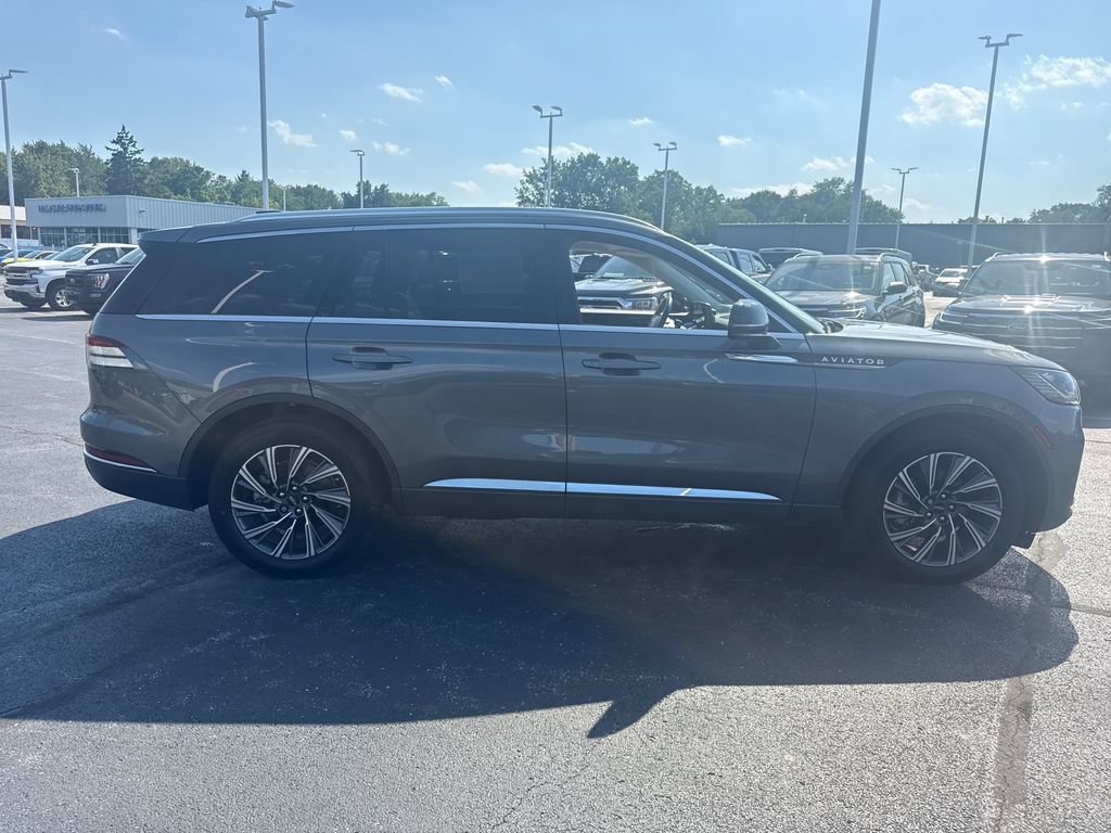 Used 2025 Lincoln Aviator AWD w/ Equipment Group 101A image 6