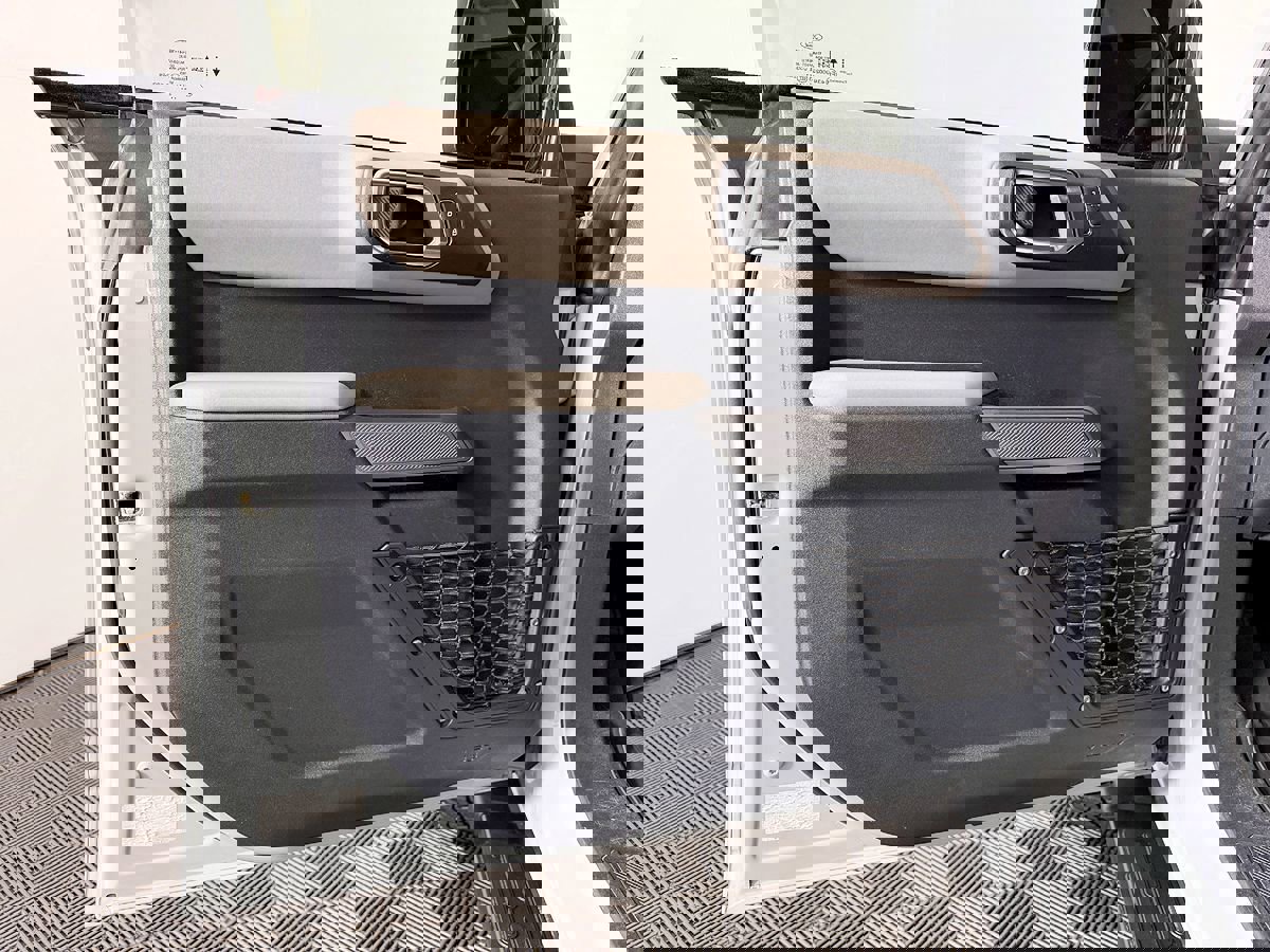 Used 2021 Ford Bronco Wildtrak image 36