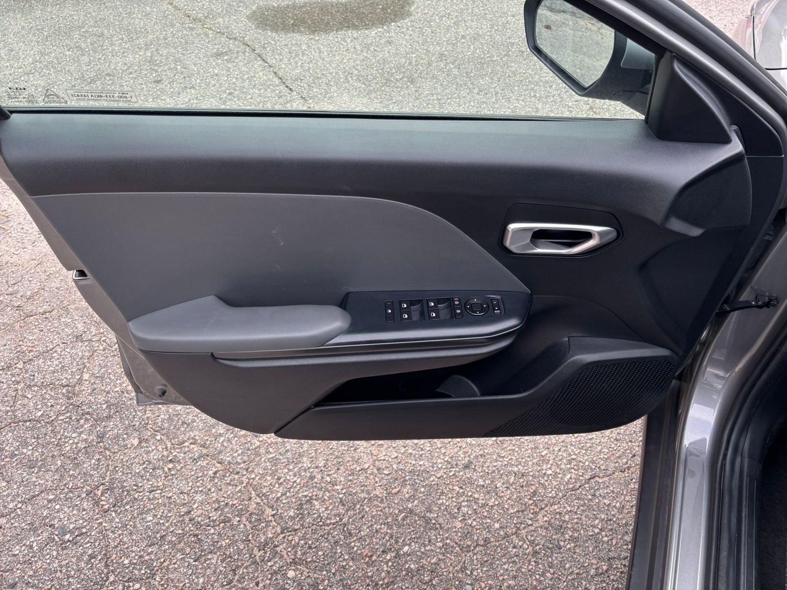 Used 2025 Kia K4 LXS FWD image 18