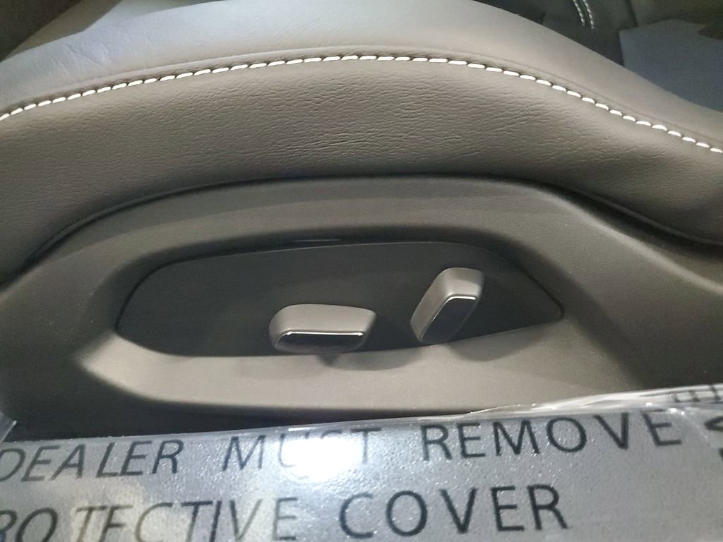 New 2026 Chevrolet Corvette Stingray Coupe w/ 1LT RWD image 18