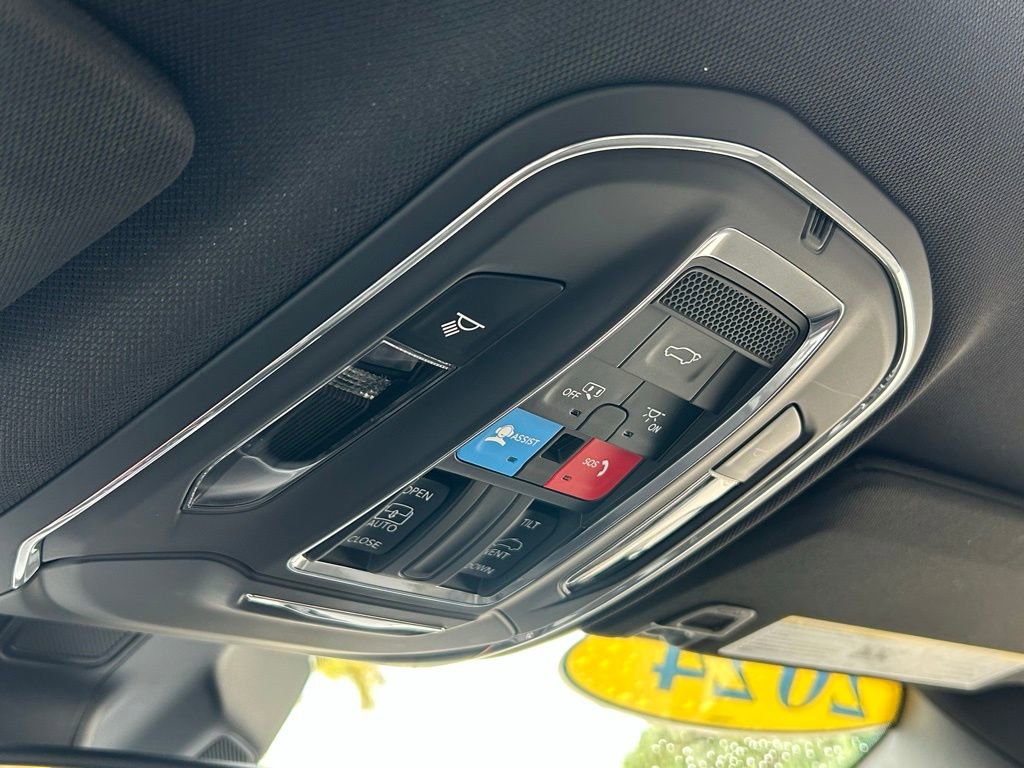 Certified 2024 Jeep Grand Cherokee Altitude image 52