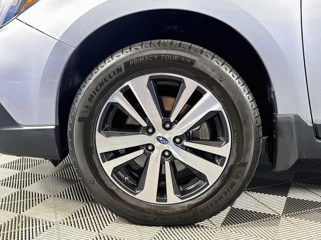 Used 2018 Subaru Outback 2.5i Limited AWD/4WD image 33