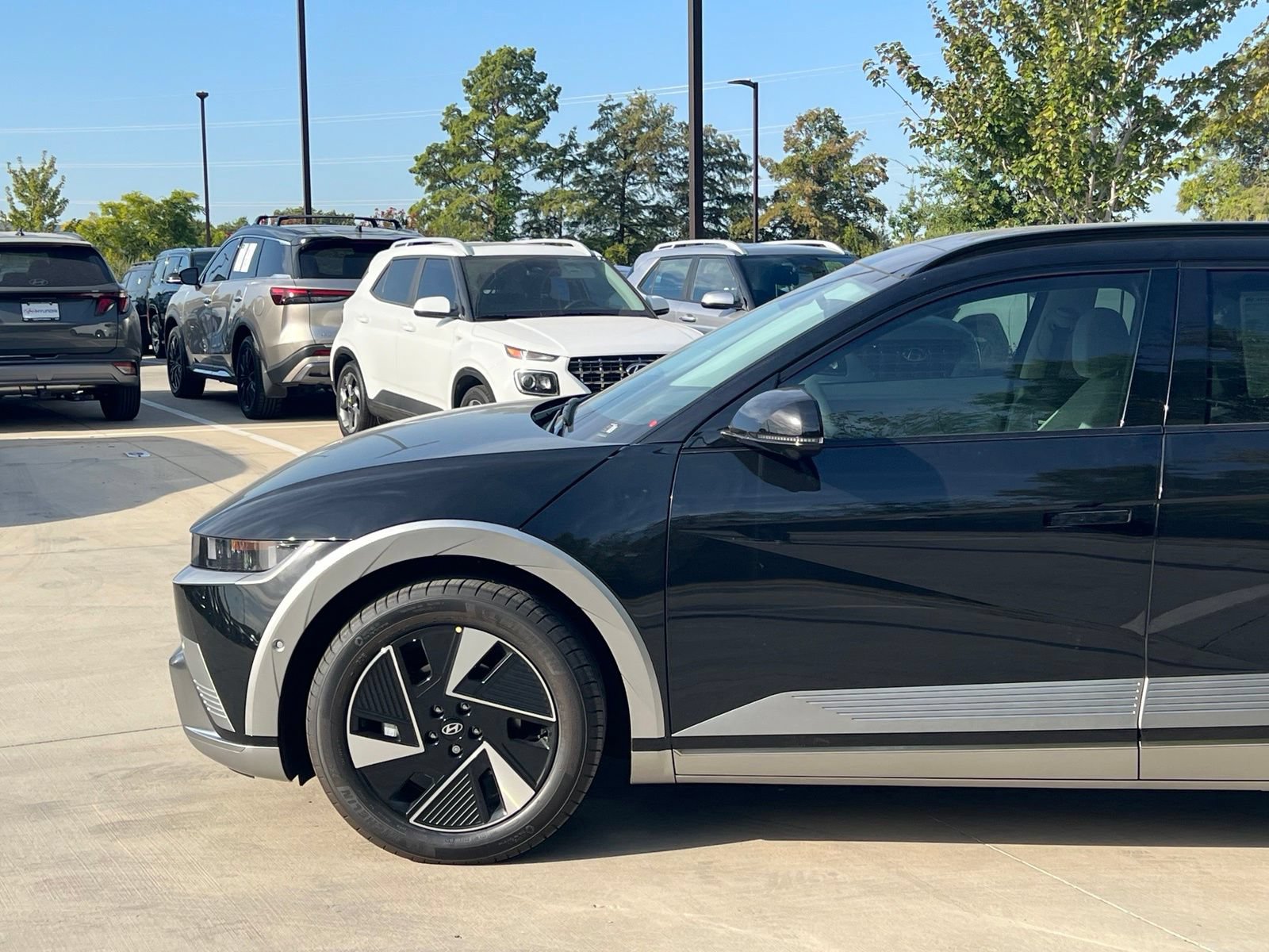 New 2027 Hyundai Ioniq 5 Limited RWD image 7