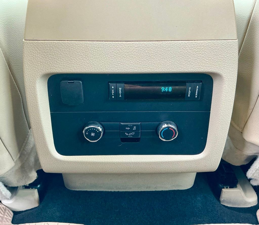 Used 2017 Ford Expedition EL XLT w/ Equipment Group 201A AWD/4WD image 32