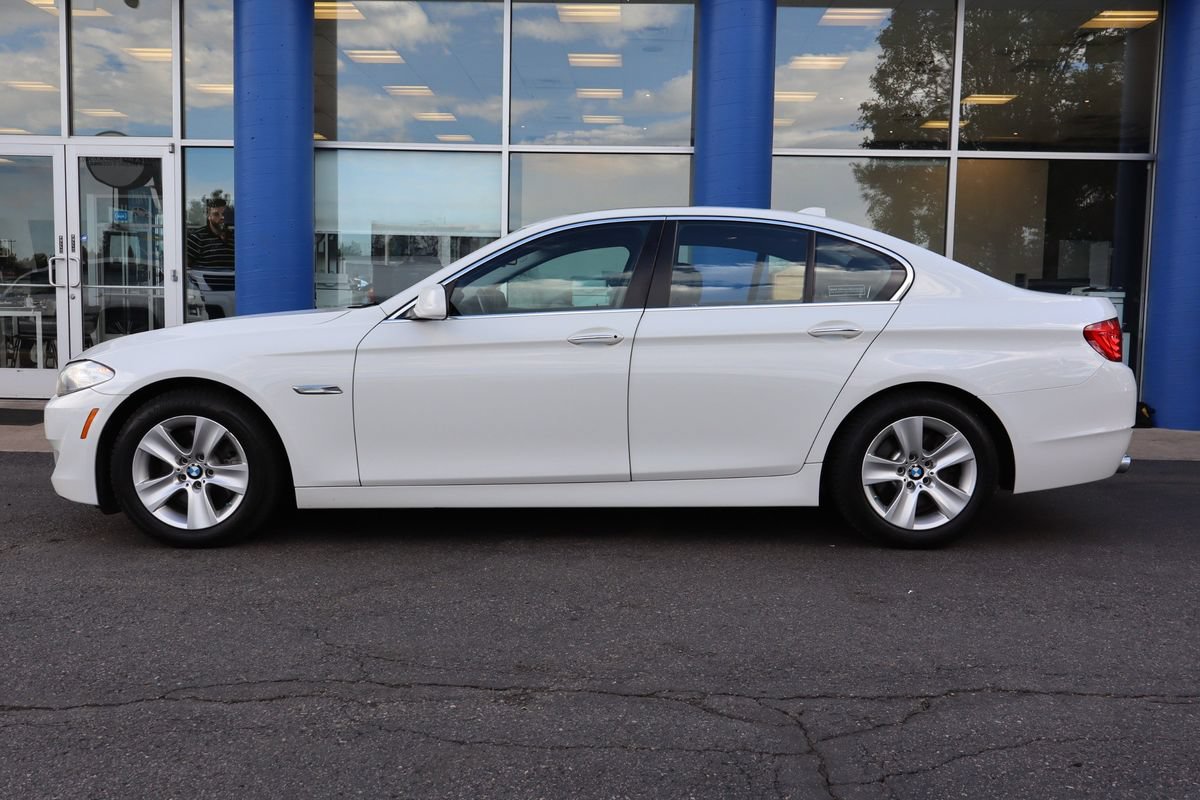 Used 2013 BMW 528i xDrive Sedan AWD/4WD image 2