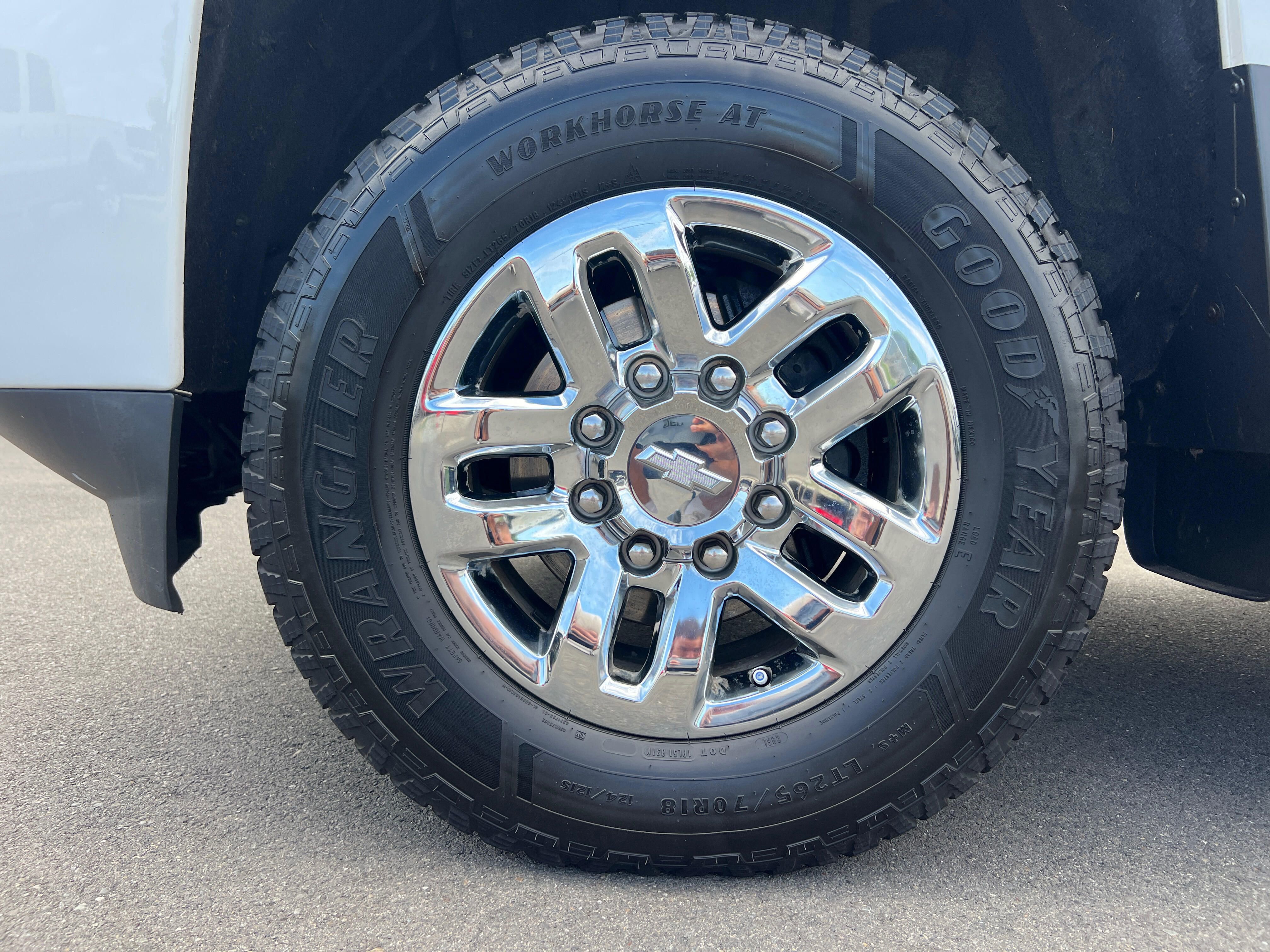 Used 2018 Chevrolet Silverado 3500 LTZ image 11