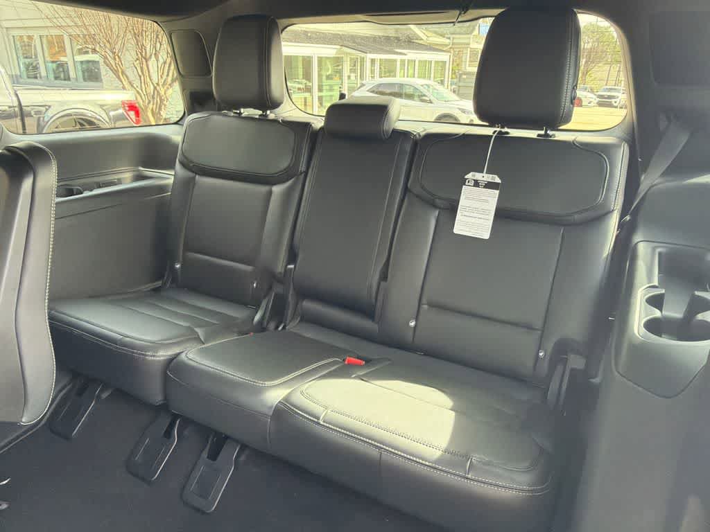 New 2026 Ford Expedition Platinum w/ Stealth Performance Package image 21