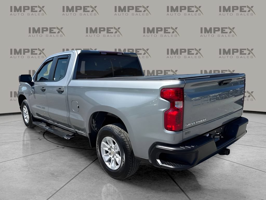Used 2025 Chevrolet Silverado 1500 W/T w/ Trailering Package RWD image 4