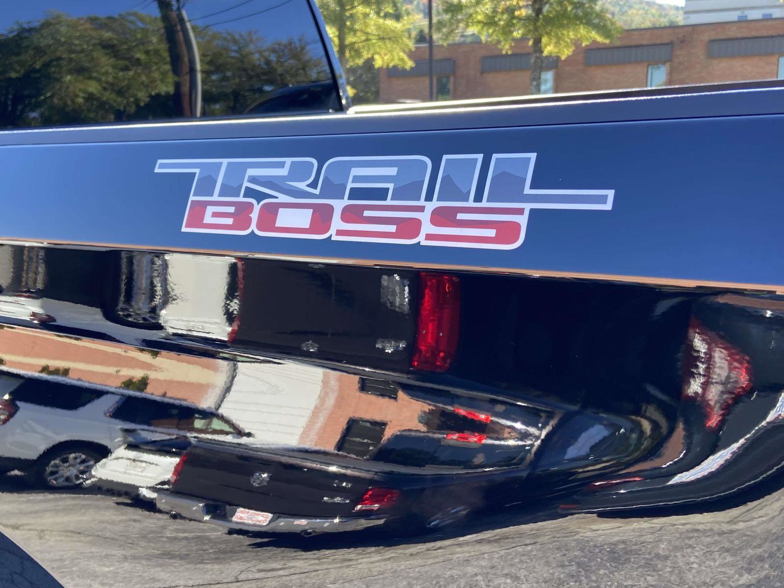 Certified 2024 Chevrolet Silverado 1500 LT Trail Boss image 31