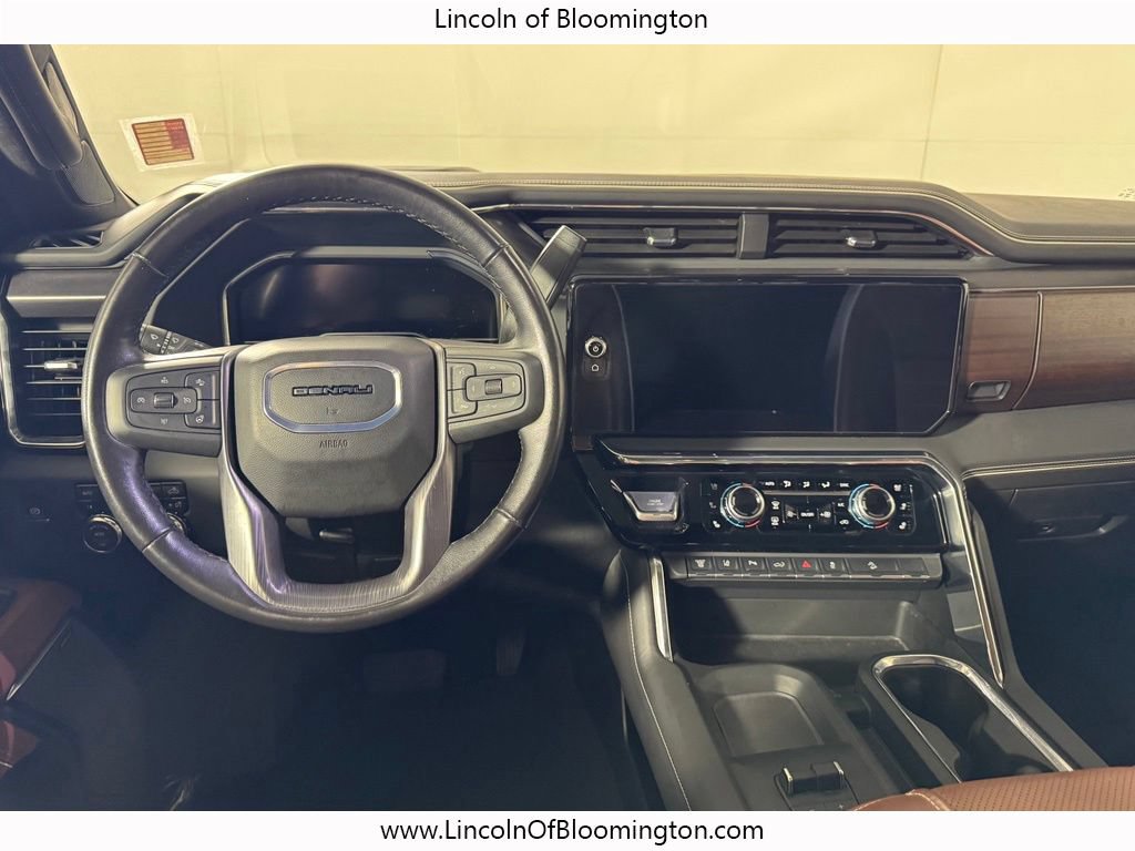 Used 2025 GMC Sierra 2500 Denali Ultimate AWD/4WD image 16