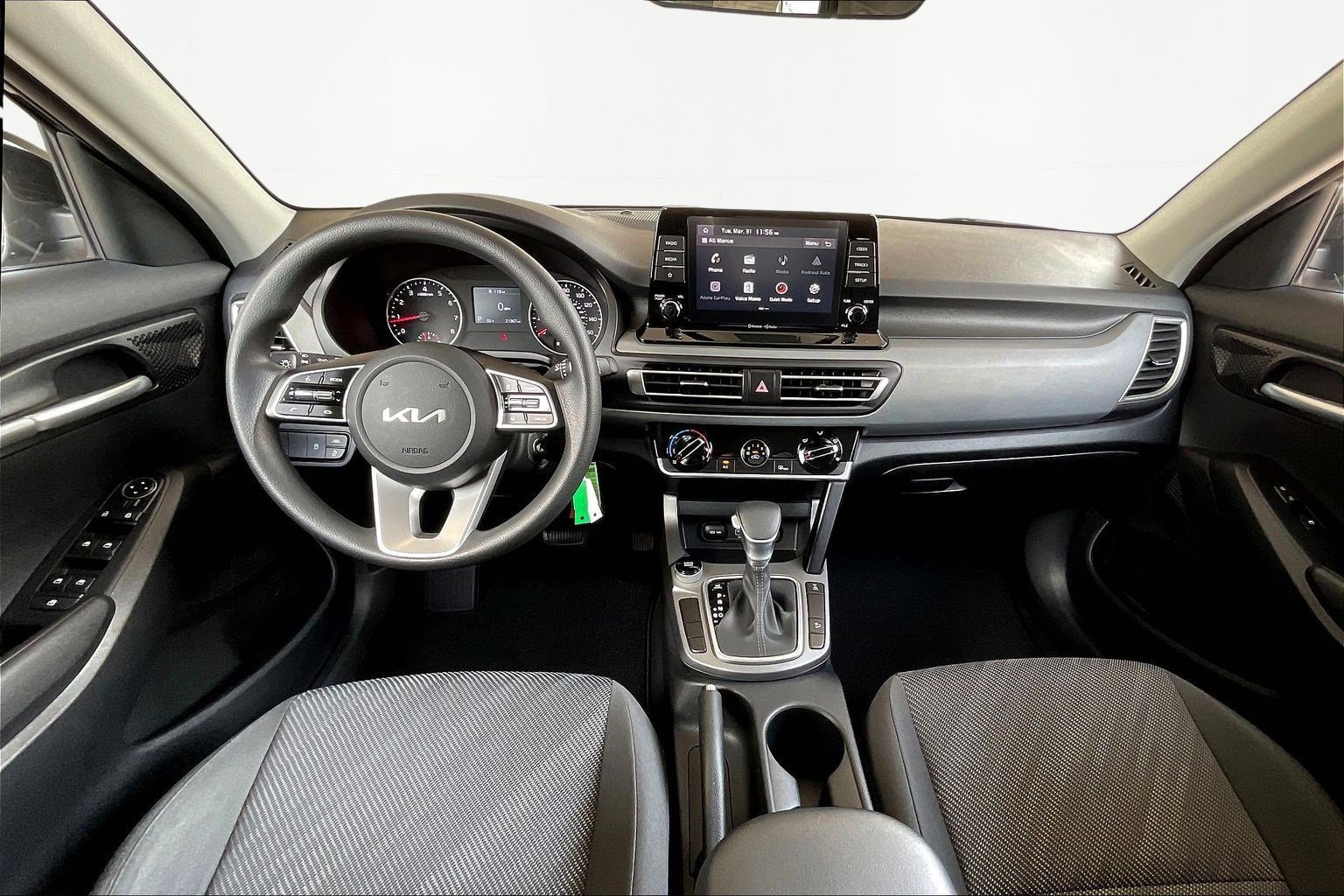 Used 2023 Kia Seltos LX image 8