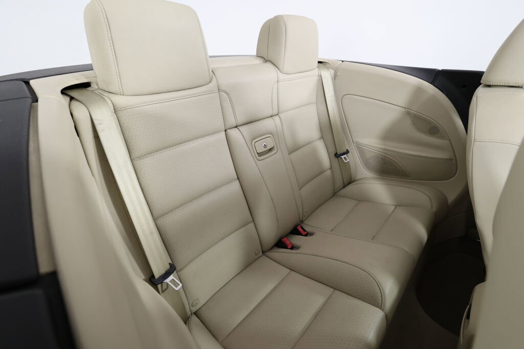 Used 2008 Volkswagen Eos 2.0T image 16