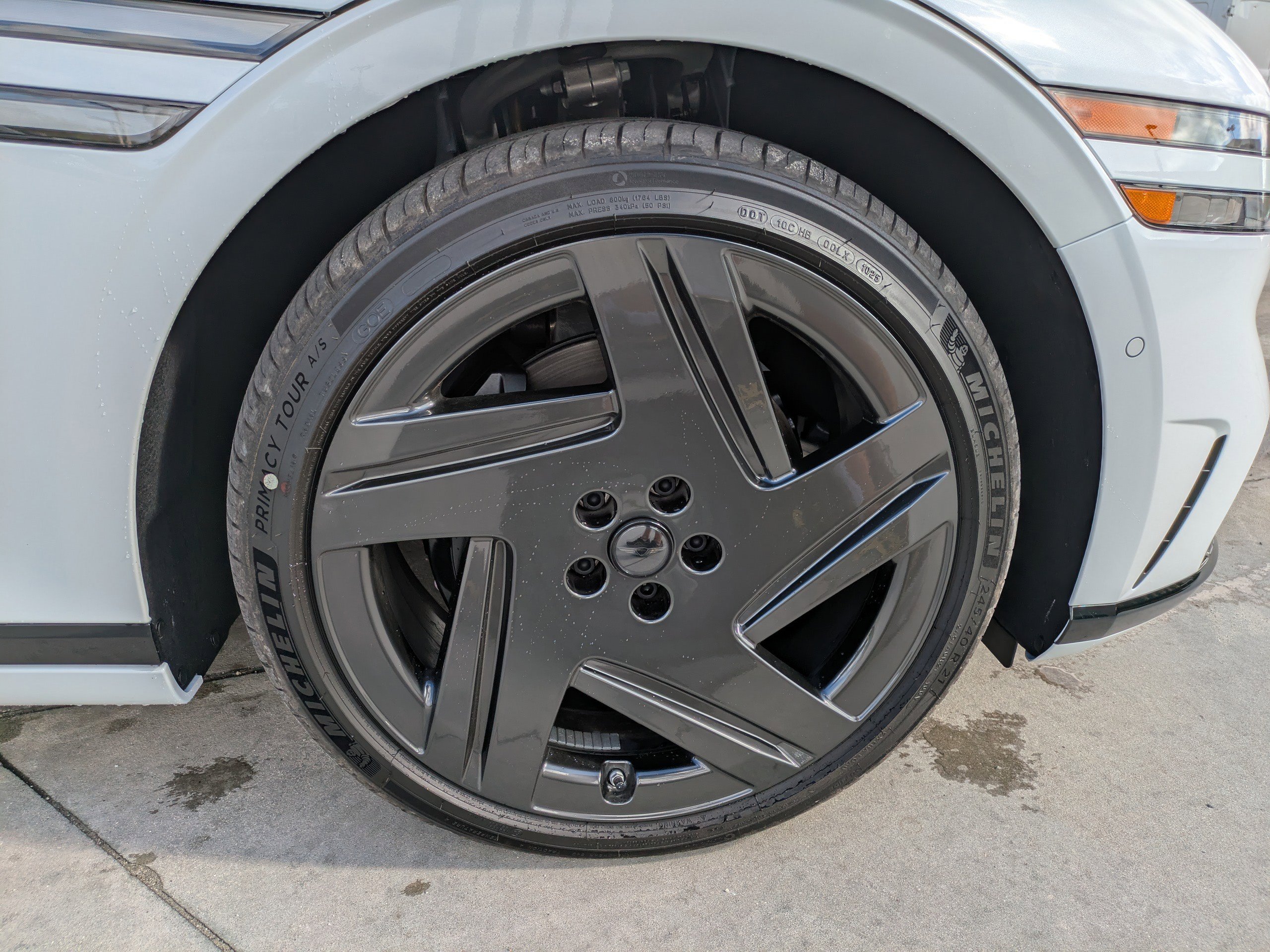 New 2026 Genesis G90 3.5T Prestige image 7