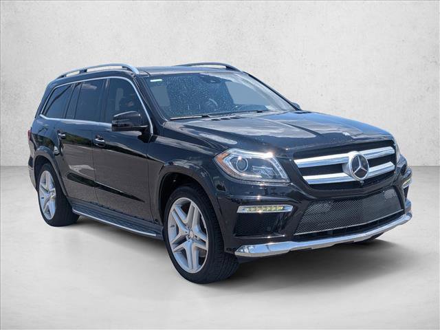 Used 2015 Mercedes-Benz GL 550 4MATIC image 3