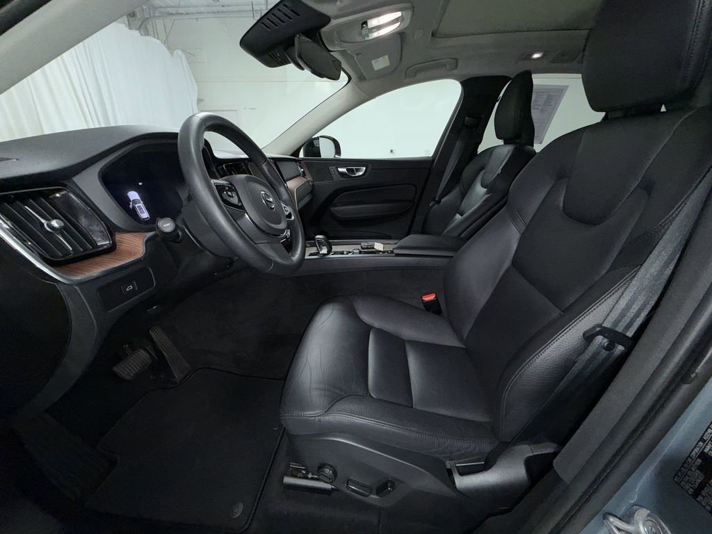 Certified 2024 Volvo XC60 B5 Plus w/ Climate Package AWD/4WD image 12