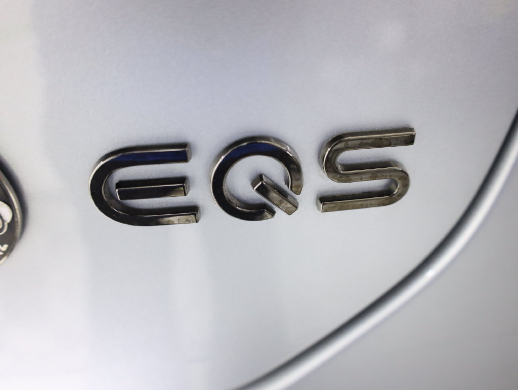 Certified 2025 Mercedes-Benz EQS AMG 4MATIC image 71