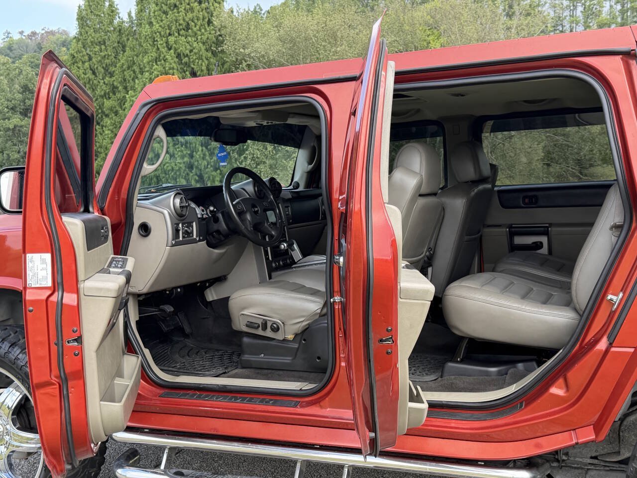 Used 2004 HUMMER H2 w/ Preferred Equipment Group AWD/4WD image 51