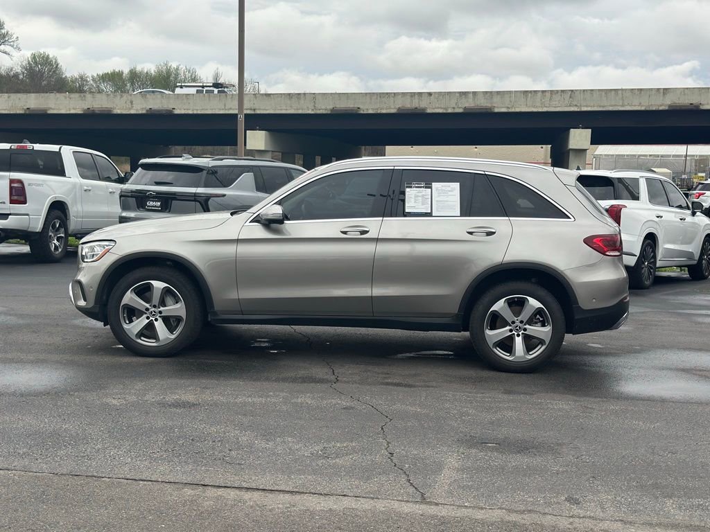Used 2022 Mercedes-Benz GLC 300 image 4