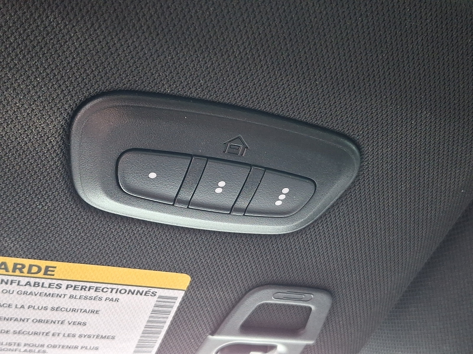 Used 2022 Jeep Grand Cherokee Overland AWD/4WD image 27