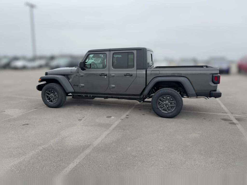 New 2026 Jeep Gladiator Sport image 7