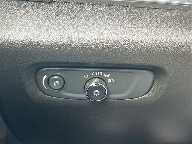 Certified 2022 Chevrolet Traverse Premier w/ LPO, Floor Liner Package image 18