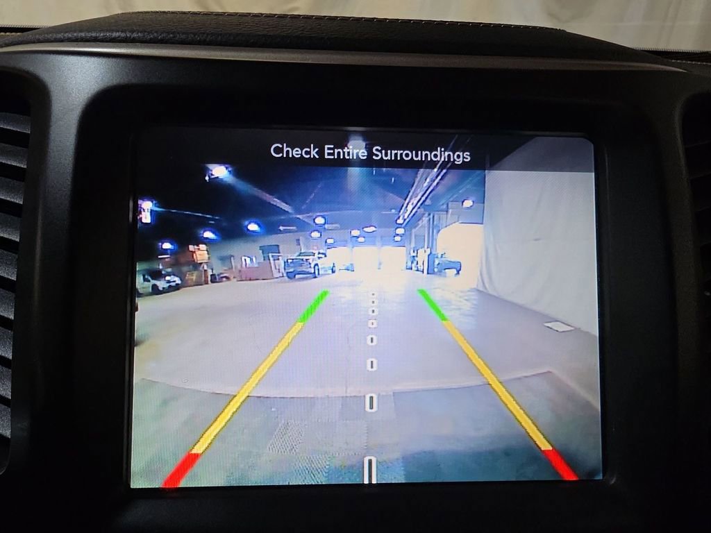 Used 2016 Jeep Cherokee Limited AWD/4WD image 22