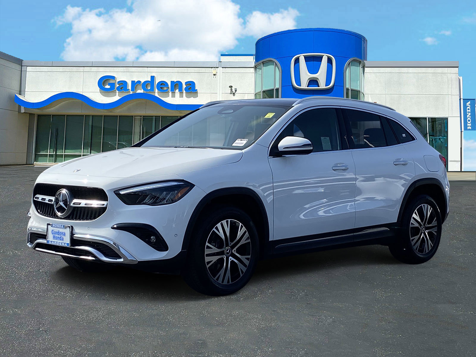 Used 2025 Mercedes-Benz GLA 250 4MATIC image 3