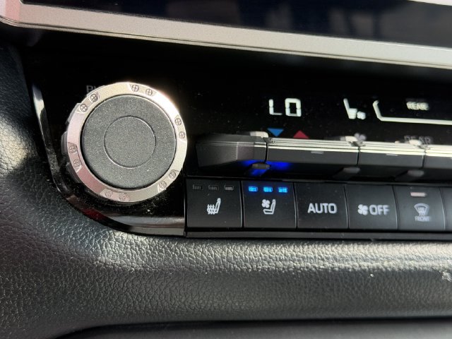 Used 2025 Toyota Sequoia Limited w/ Nightshade Package RWD image 21