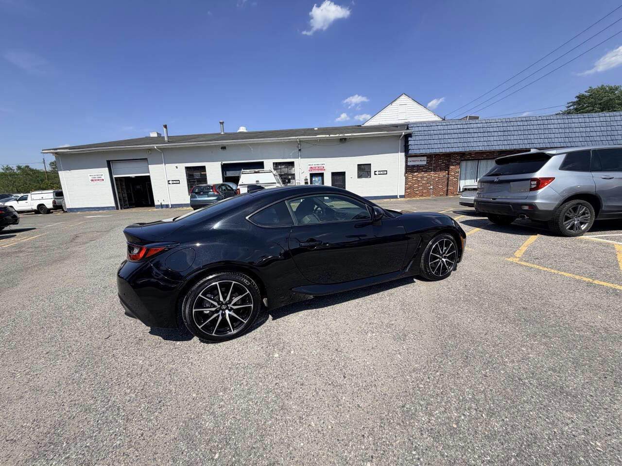 Used 2025 Toyota GR86 RWD image 14