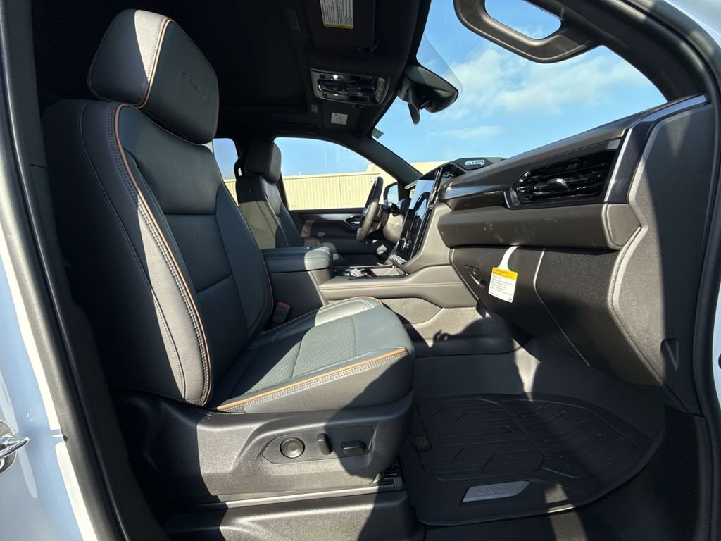 New 2026 GMC Yukon AT4 image 28