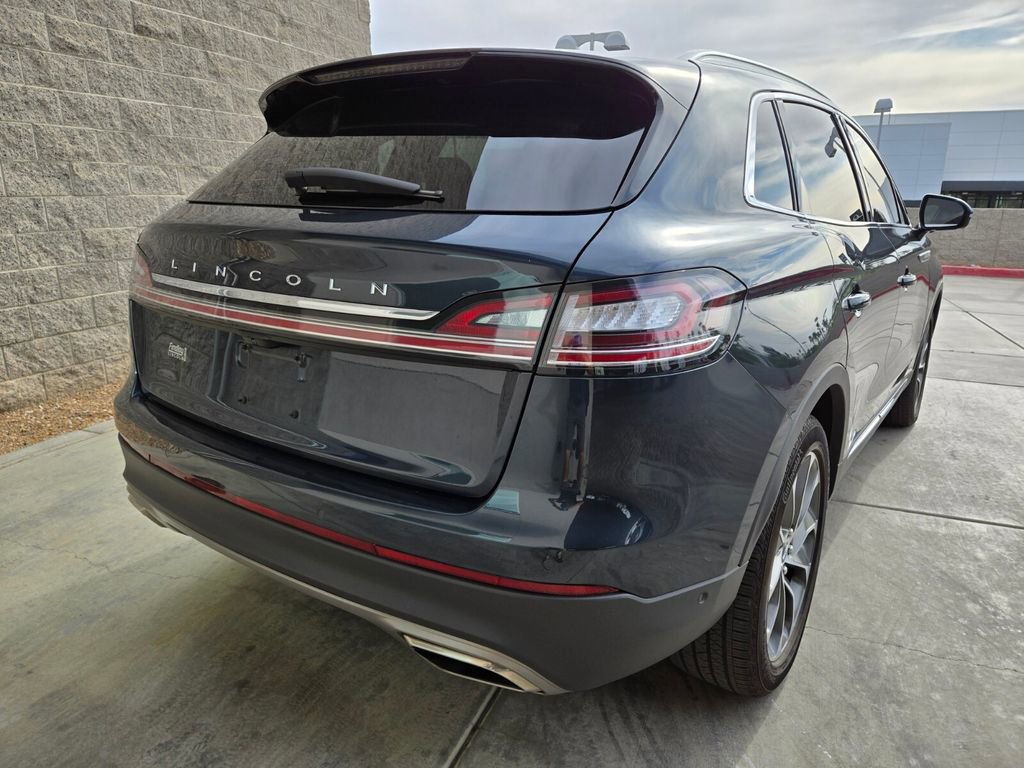 Used 2023 Lincoln Nautilus Reserve w/ Equipment Group 201A image 4