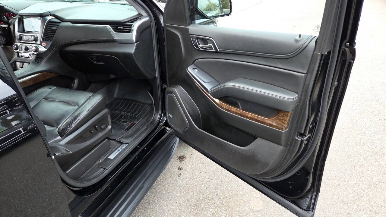 Used 2019 Chevrolet Suburban LT AWD/4WD image 44