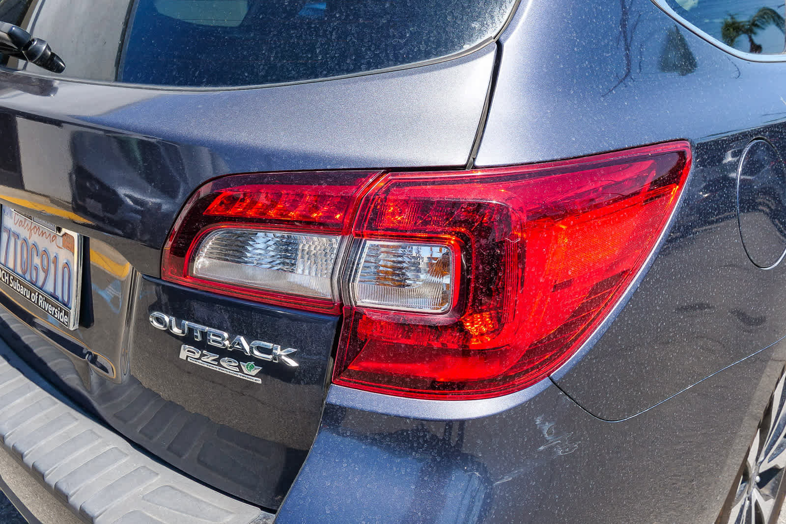 Used 2016 Subaru Outback 2.5i Limited AWD/4WD image 14