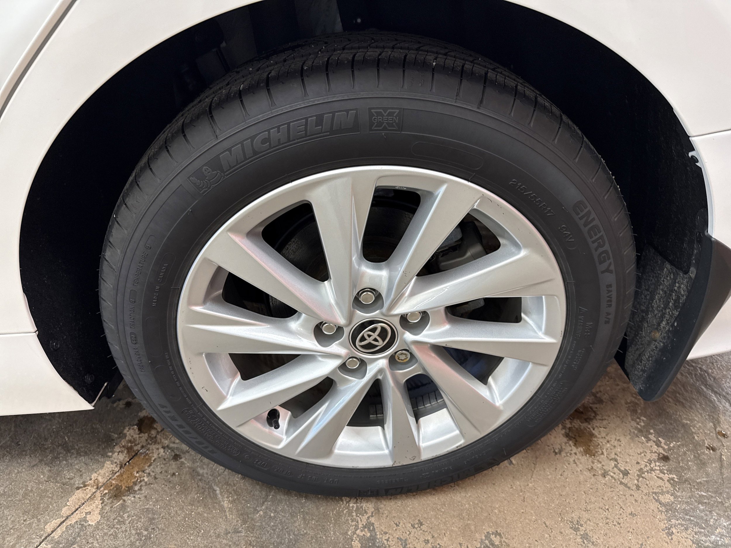 Used 2023 Toyota Camry LE FWD image 6