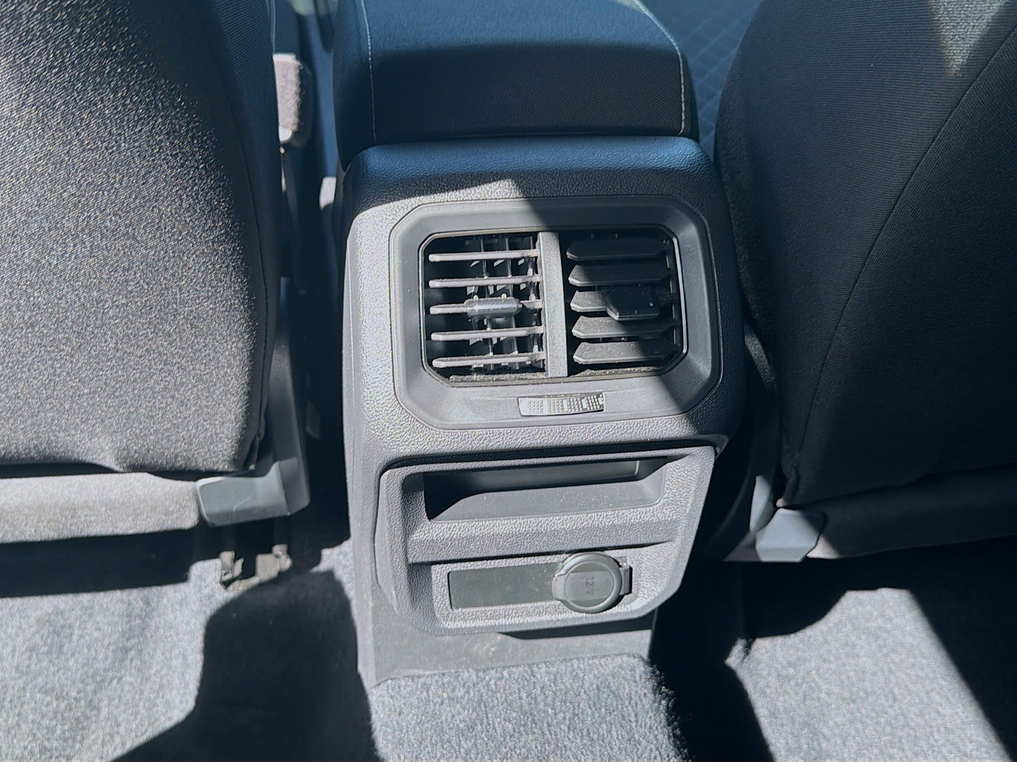 Used 2021 Volkswagen Tiguan S image 22