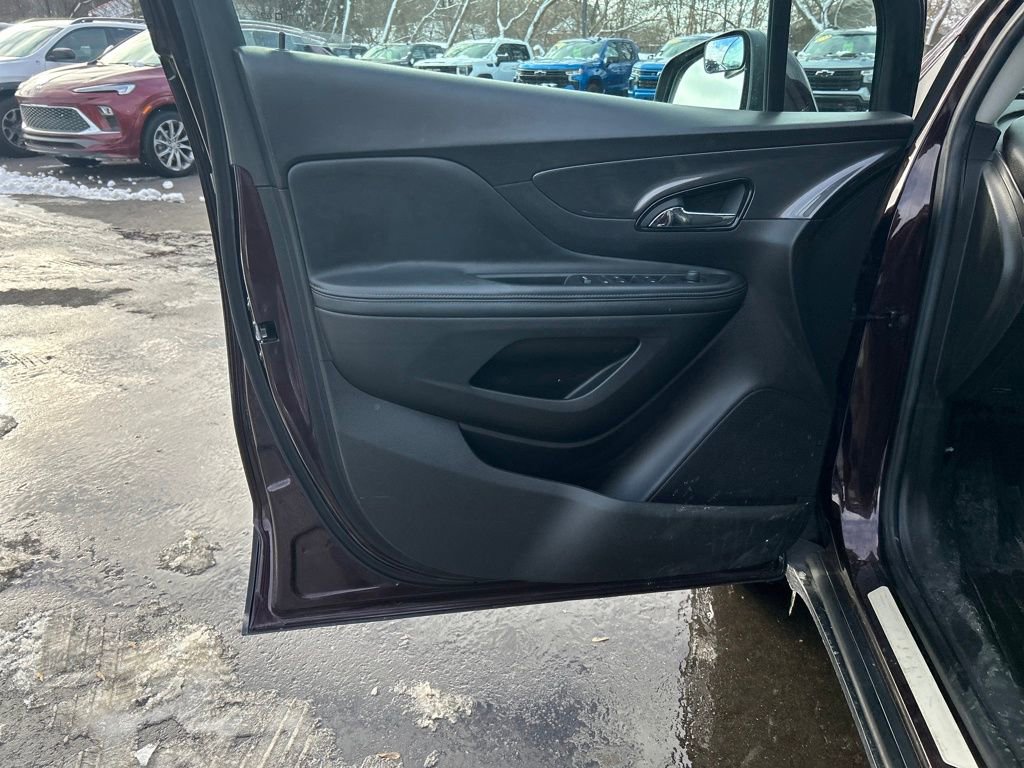 Used 2018 Buick Encore Preferred image 17