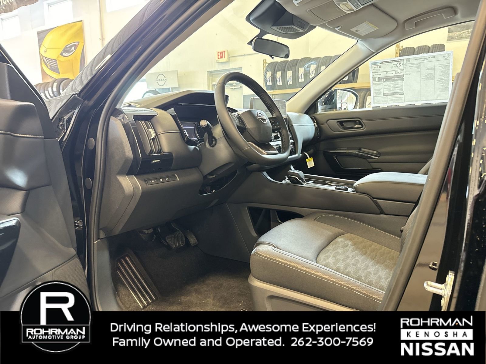 New 2026 Nissan Pathfinder SV image 4