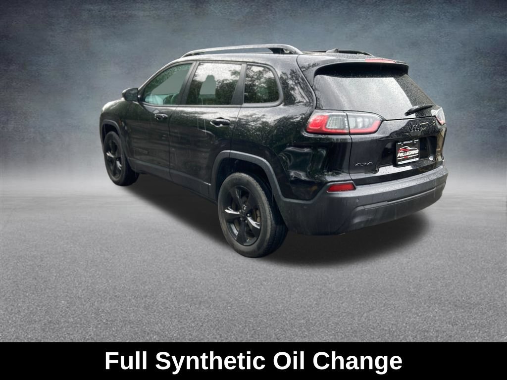 Used 2023 Jeep Cherokee Altitude Lux w/ Elite Group AWD/4WD image 3