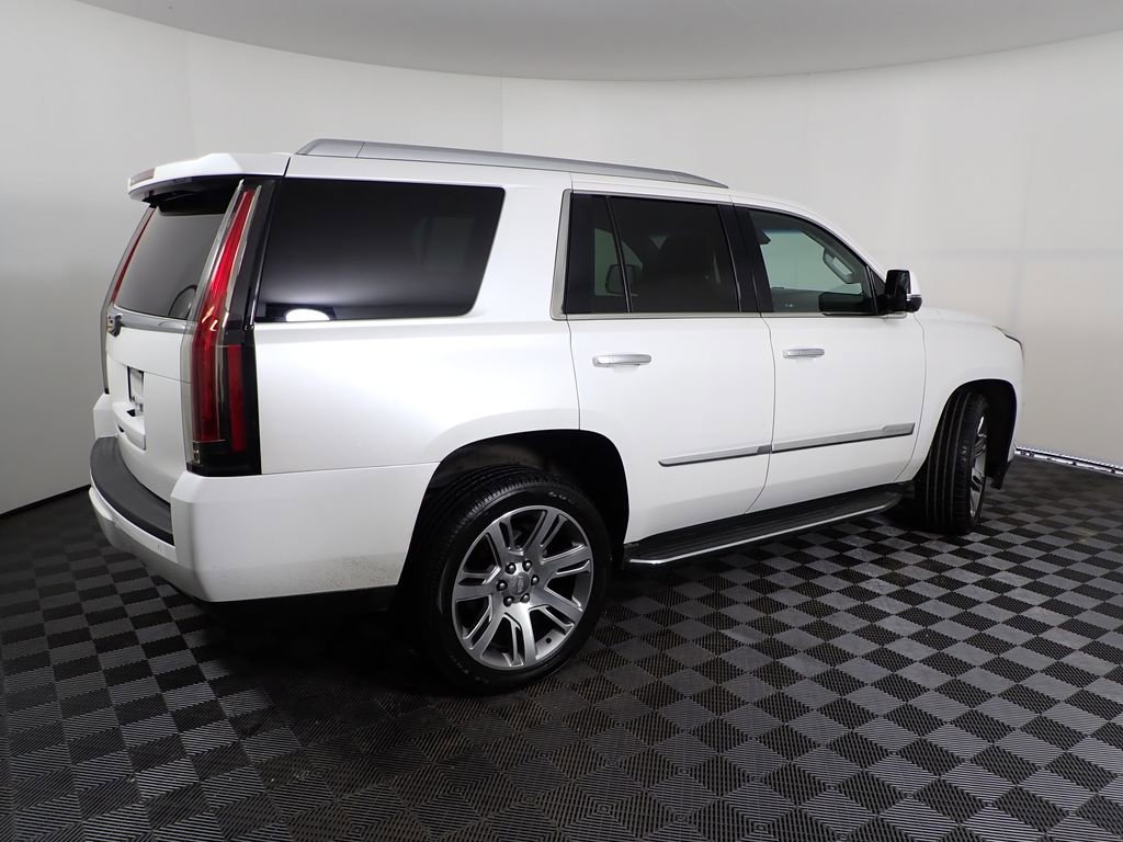 Used 2016 Cadillac Escalade Luxury image 22