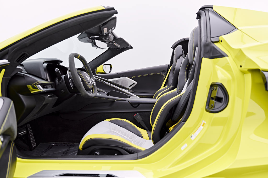 Used 2022 Chevrolet Corvette Stingray Premium Conv w/ Z51 Performance Package RWD image 47