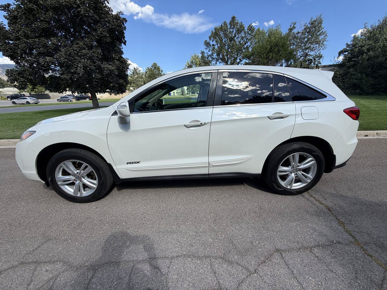 Used 2015 Acura RDX w/ Technology Package AWD/4WD image 2