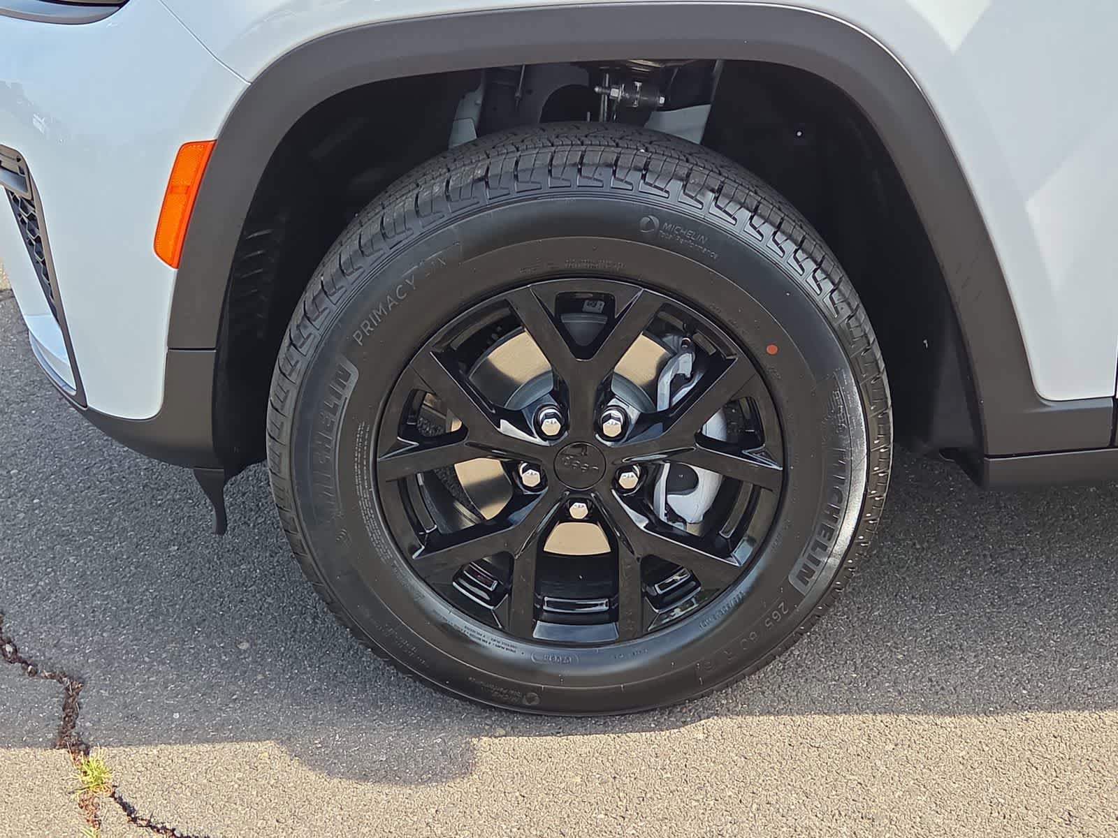 New 2026 Jeep Grand Cherokee Altitude AWD/4WD image 16