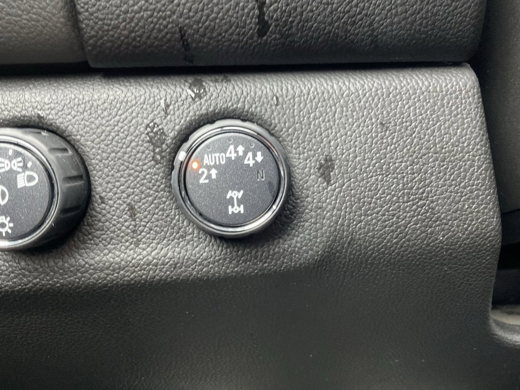 Used 2021 GMC Canyon Denali image 18