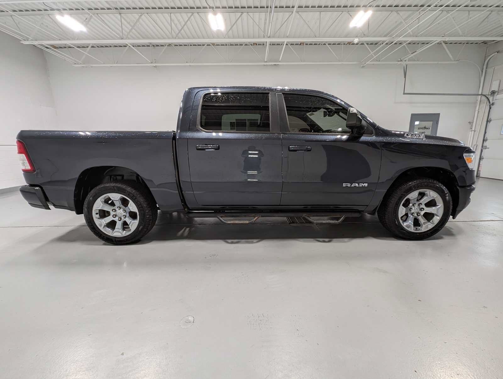 Used 2019 RAM 1500 Big Horn AWD/4WD image 7
