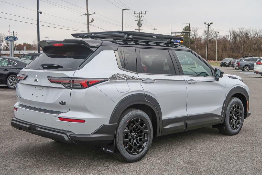 New 2026 Mitsubishi Outlander AWD image 10