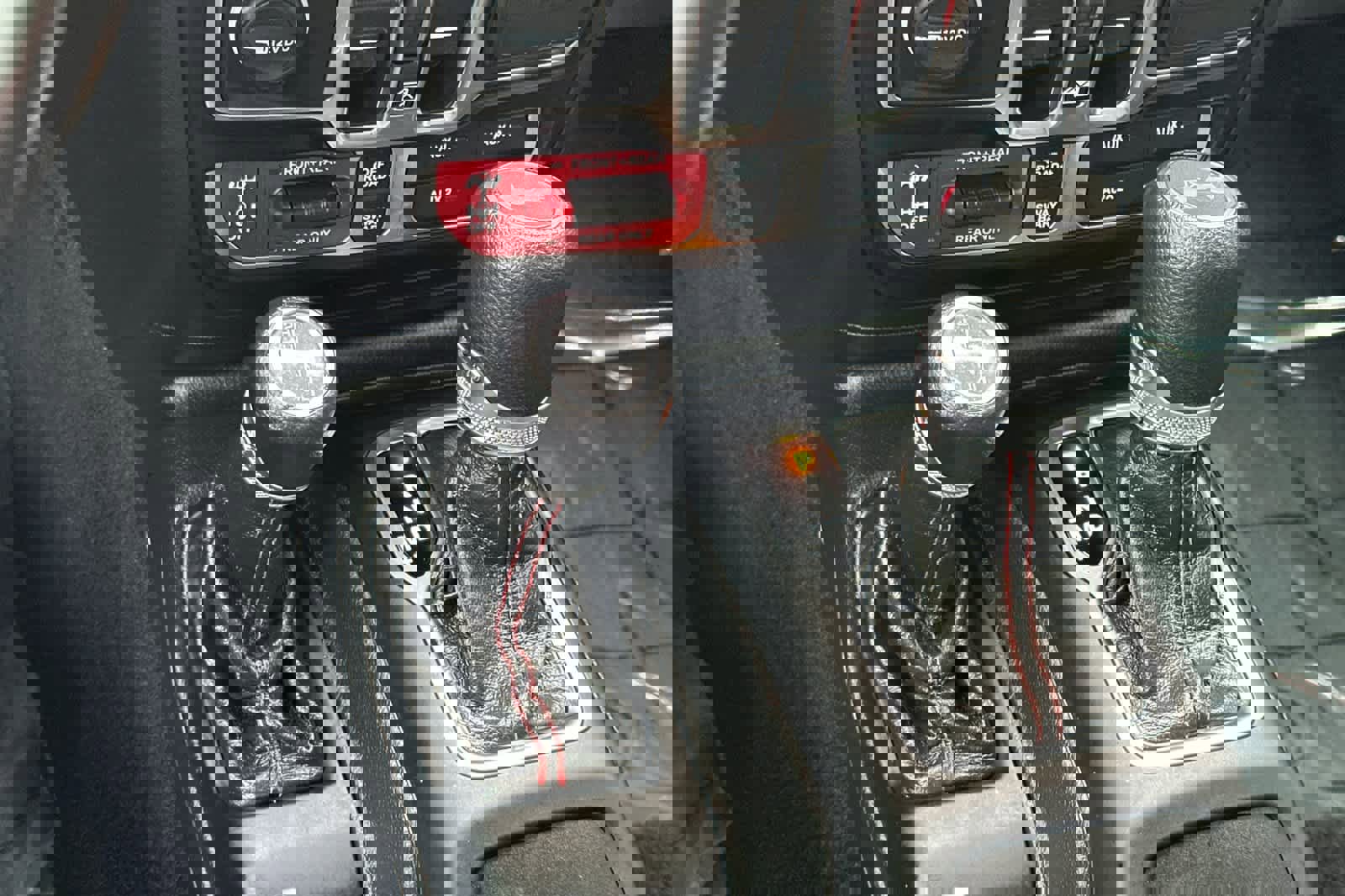 Used 2022 Jeep Wrangler Unlimited Rubicon w/ LED Lighting Group image 22