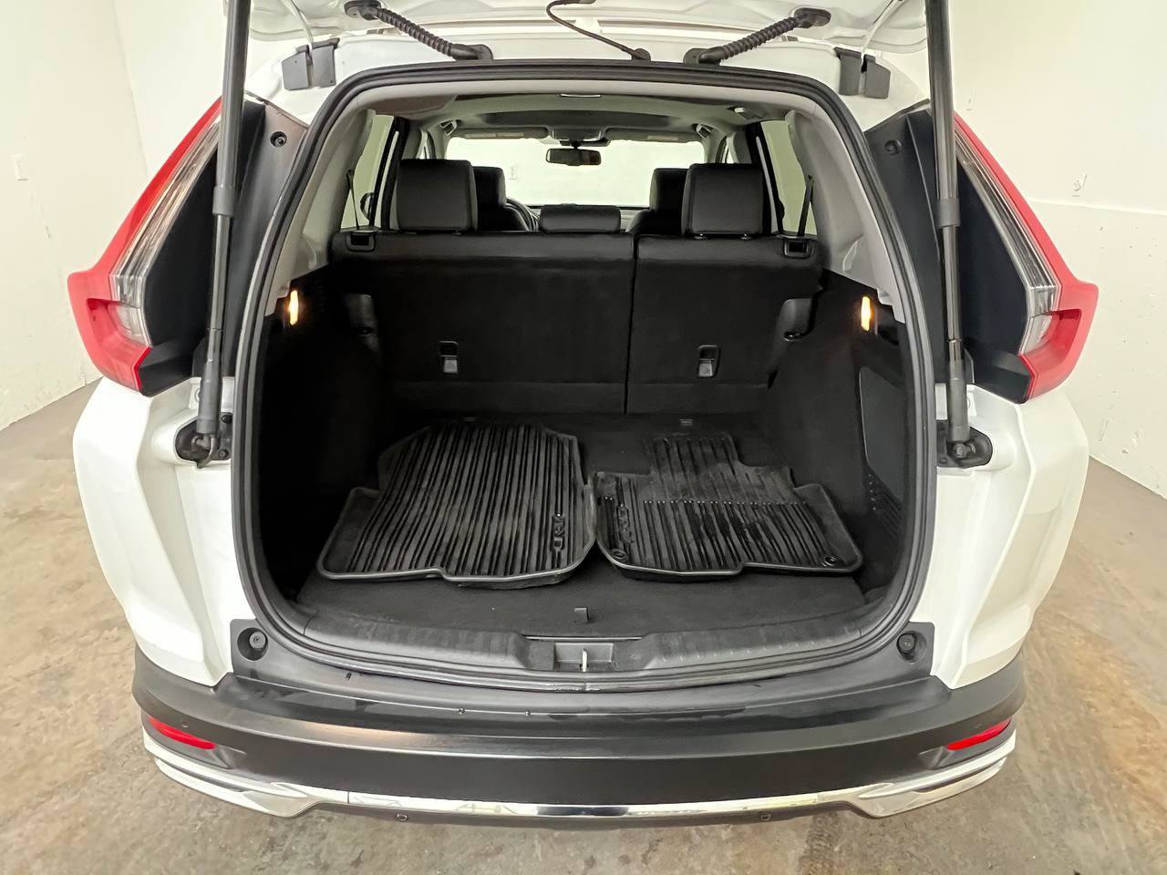 Used 2020 Honda CR-V Touring image 28