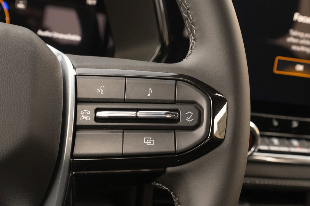 New 2025 Chevrolet Colorado LT w/ Advanced Trailering Package image 17